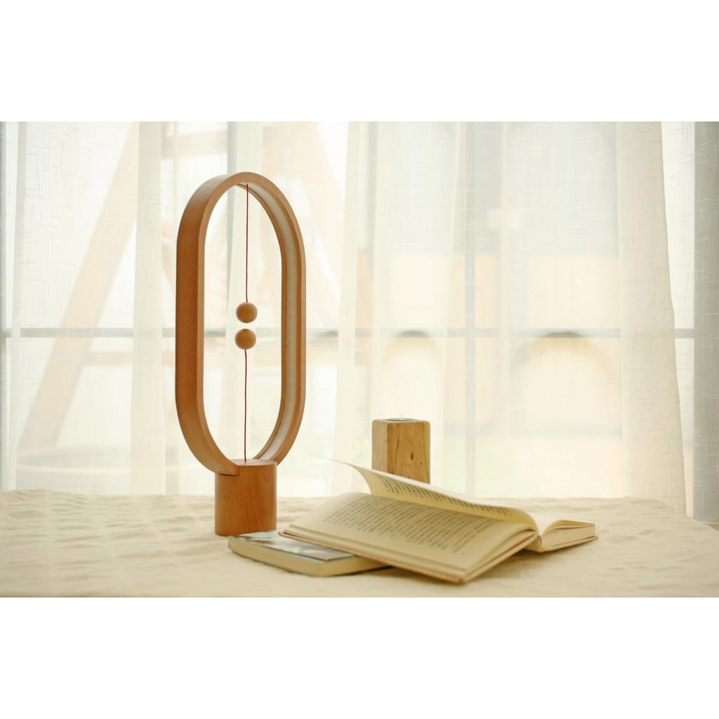 HENG Balance Lampada Ellisse Legno Chiaro