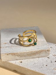 Mond, Stern und Sonnenring mit Stein