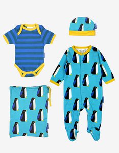 Organic cotton baby gift set with romper, hat and body with penguin printing