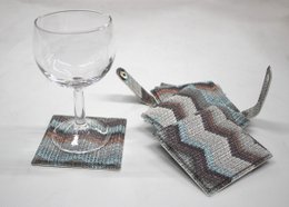 Juego de posavasos de cristal de 6 posavasos azules con estampado en zigzag