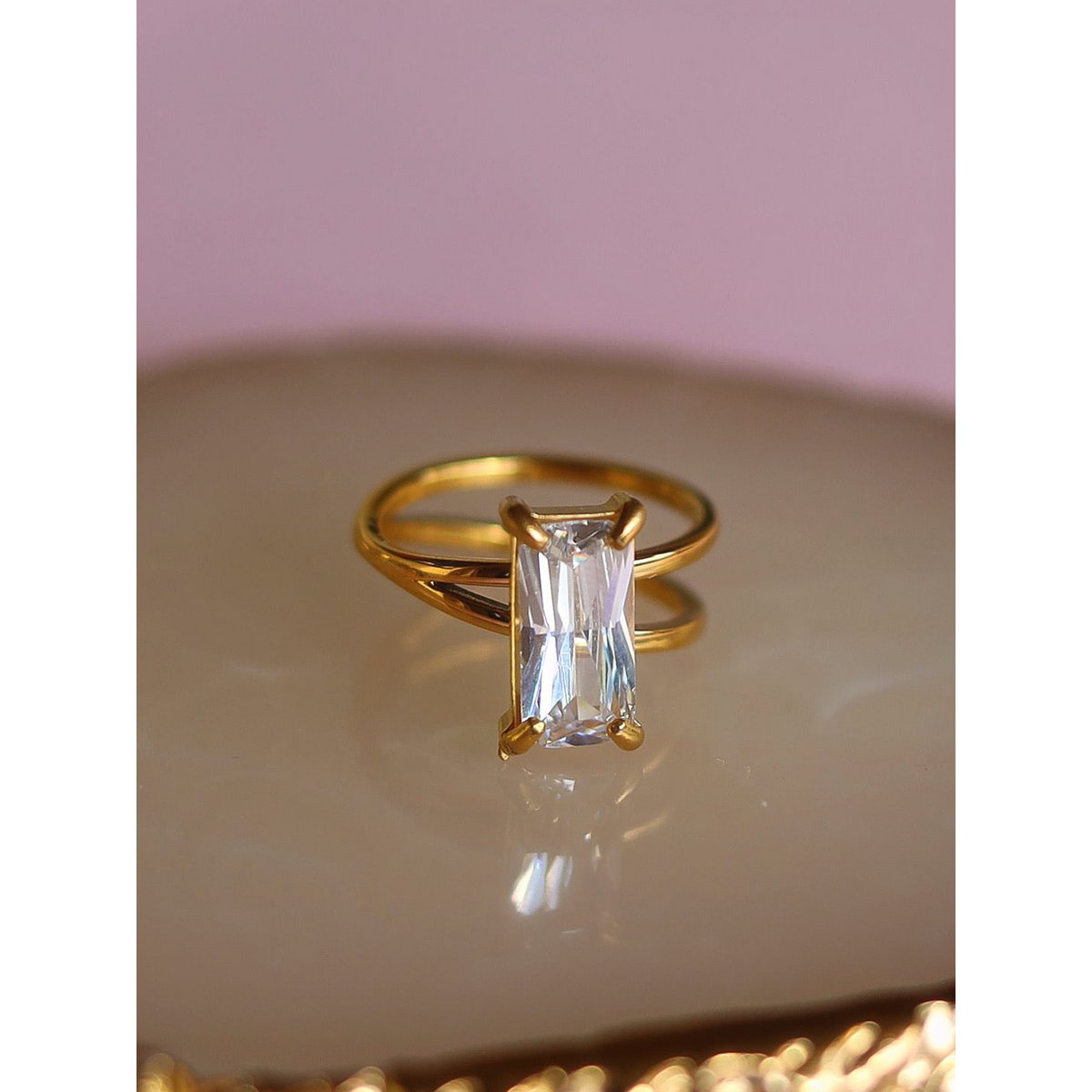 Ivanka - Anello a fascia in cristallo Baguette