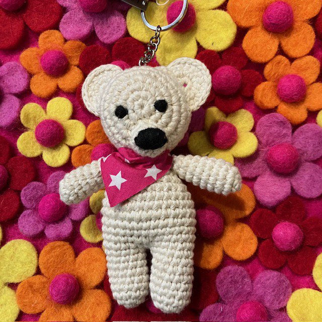 Charme de sac ours Luna-Leena blanc cassé - coton biologique - crocheté à la main au Népal