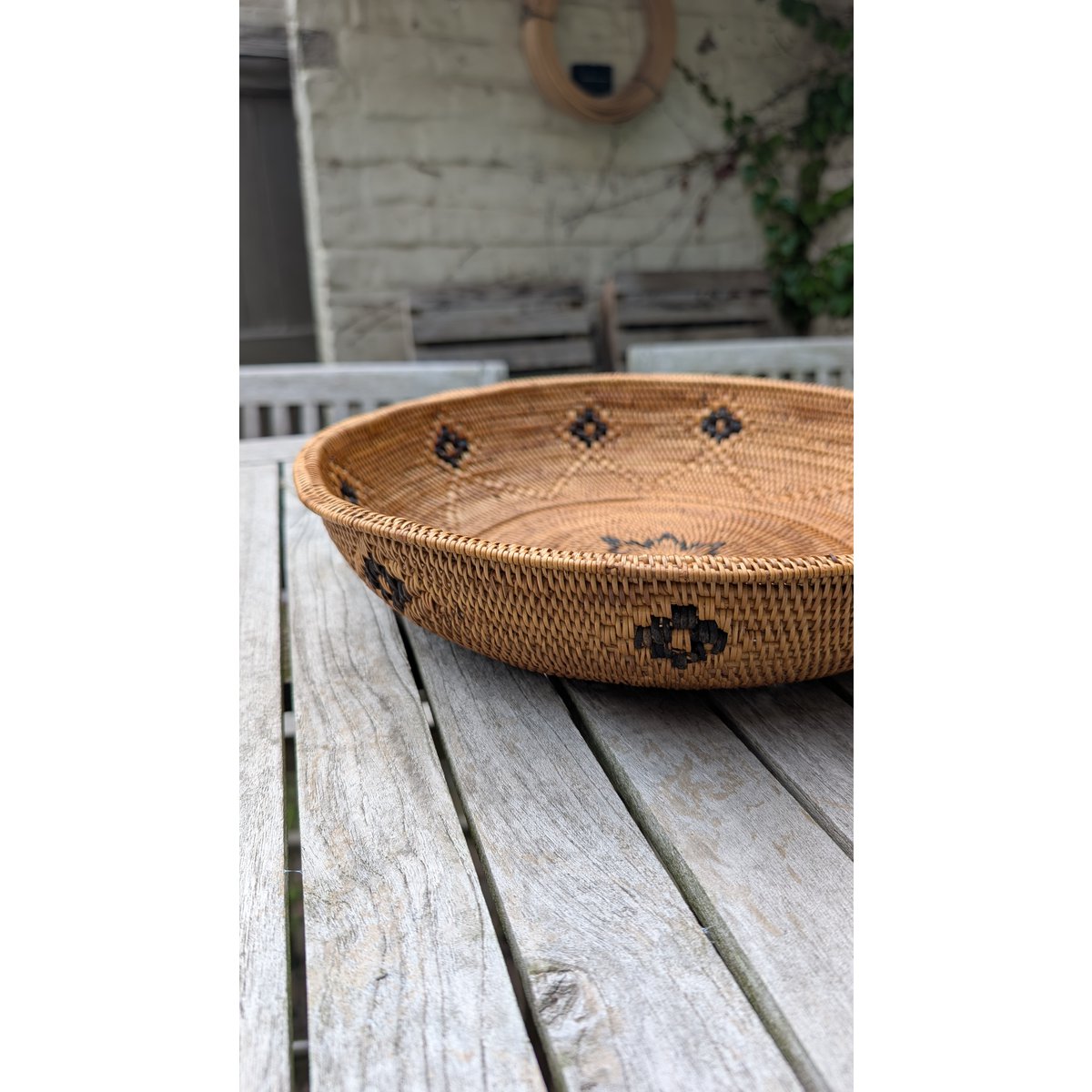 Cuenco de ratán Pulau Pego con estampado 35 cm