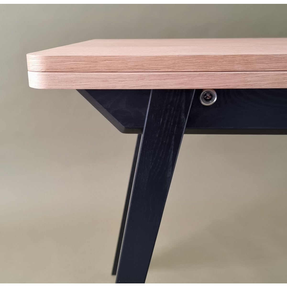 Envelope extendable small table natural ashwood