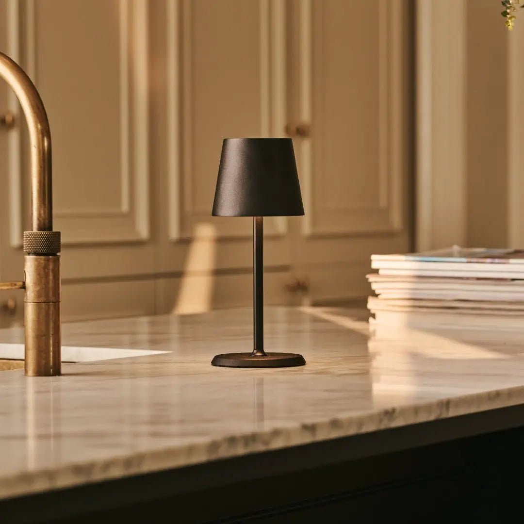 James Black Rechargeable Table Lamp