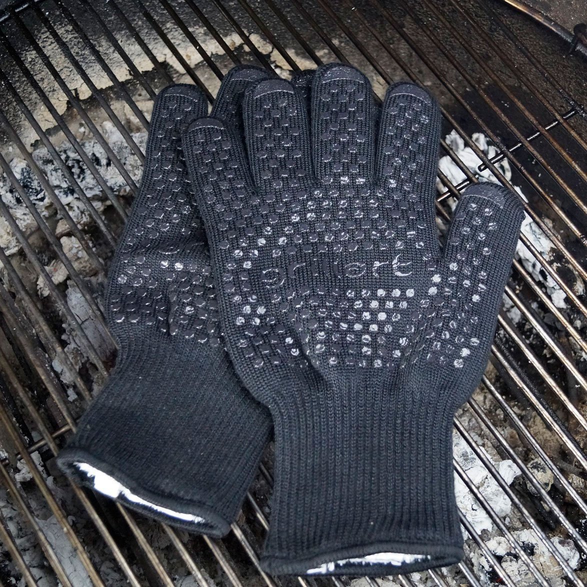 High-quality barbecue gloves - extremely heat-resistant made of aramid fibers