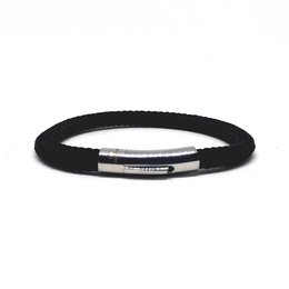 Black woven bracelet with metal clasp, available in 20cm, 18cm, 17cm, and 19cm sizes.
