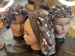 Mama Theresa's Satin Sleeping Cap per Afro -Locken - Polka Dot Bogolan Print