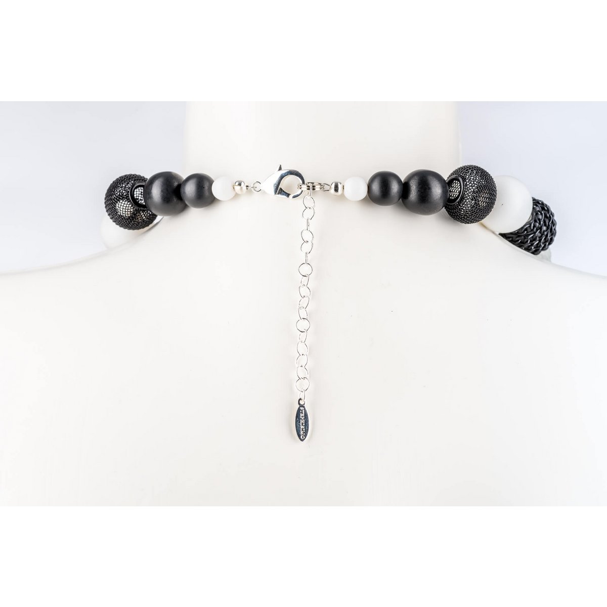 Collier Stephisimo "Bollywood", Noir et Blanc