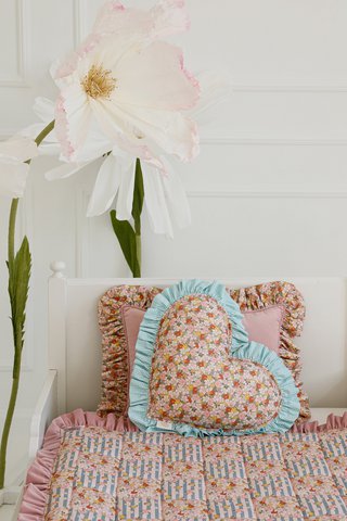 Double-sided Heart pillow with frill “pink garden"