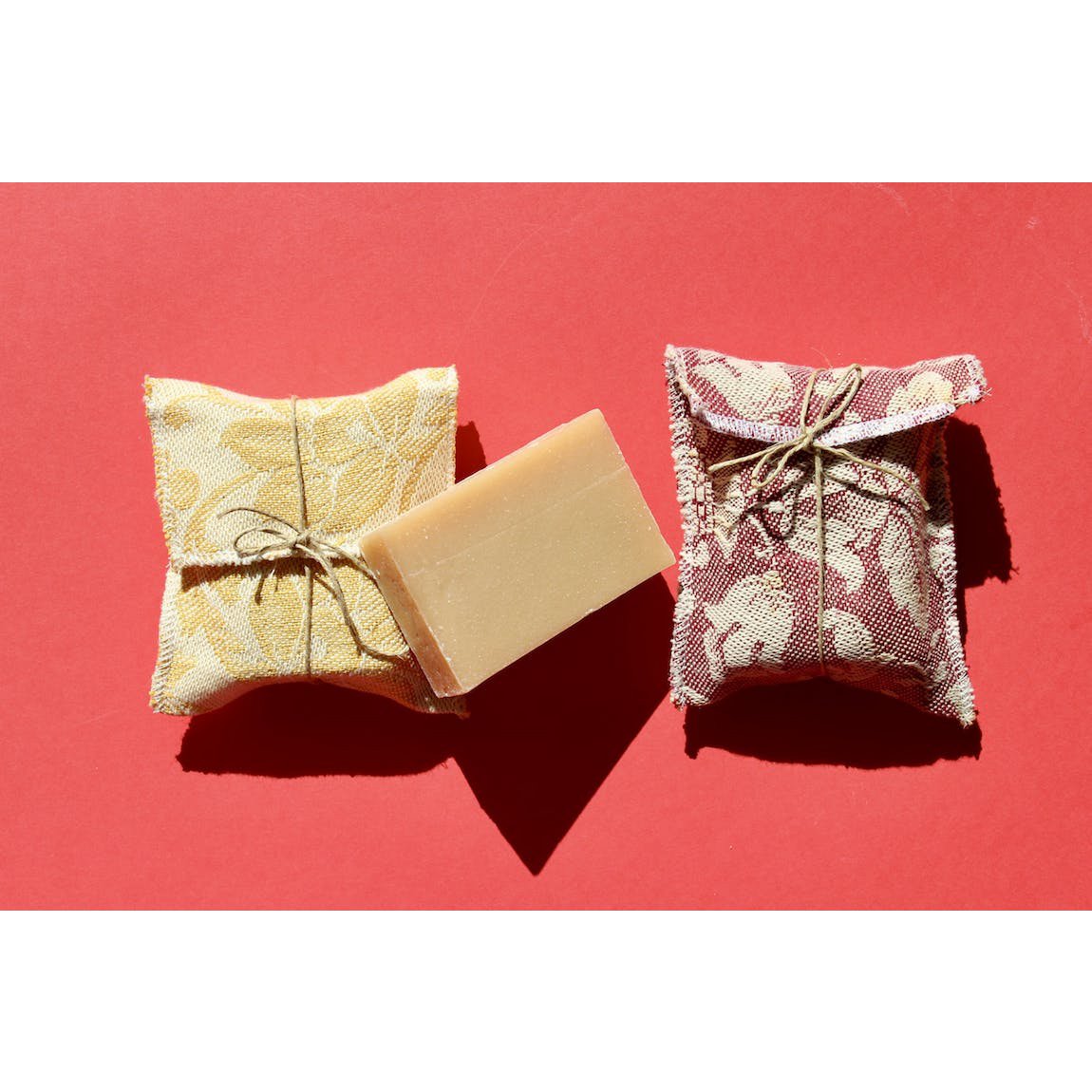 Sapone al gelsomino e argilla rossa