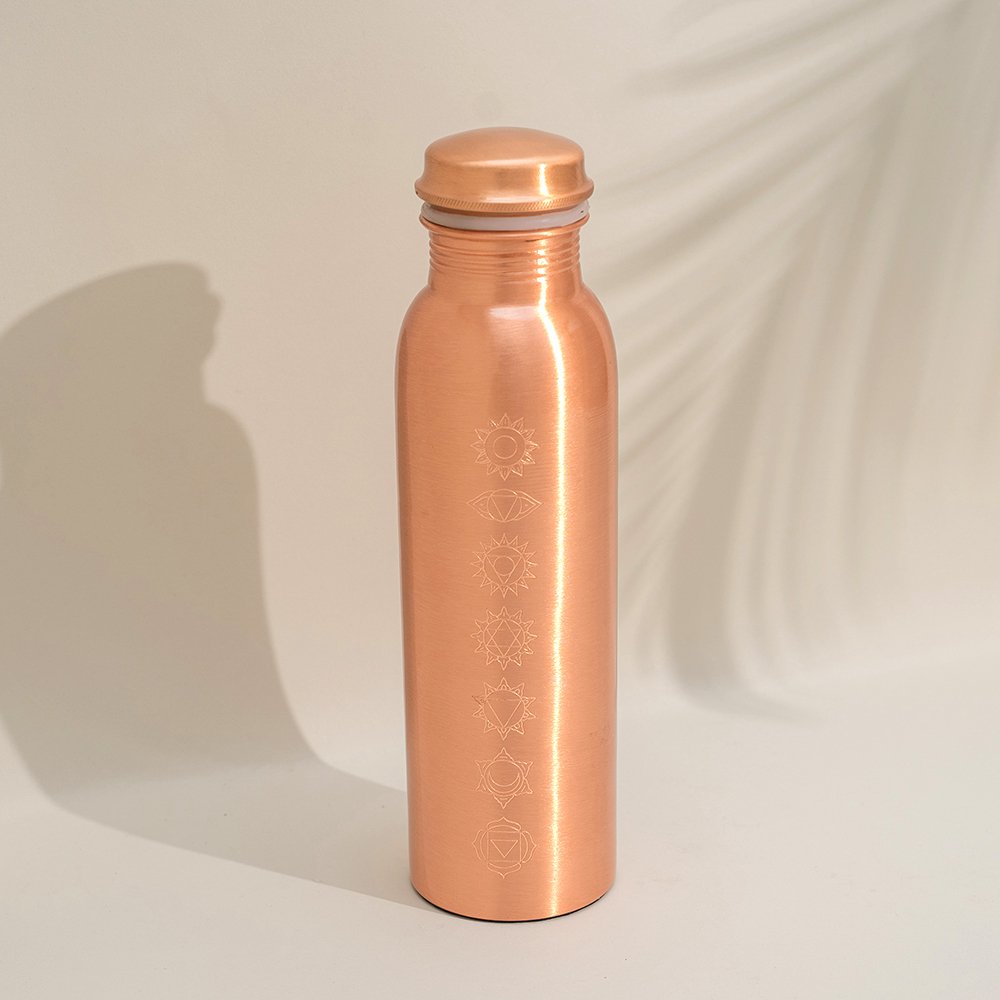Puur koperen waterfles 7 chakra’s matt finish ± 950 ml