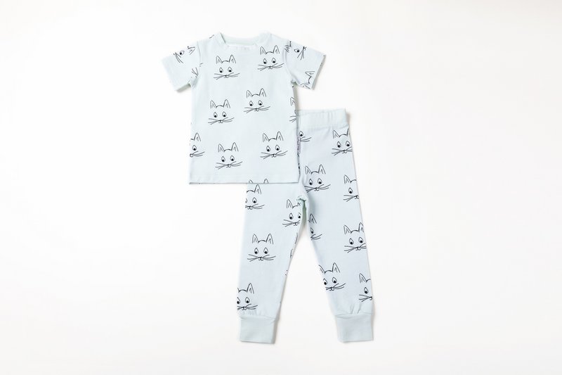 To-stykke pyjamas med Felia katten