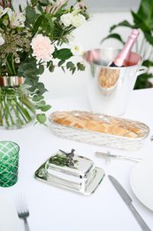 Beurrier EDZARD faisan 13x18 cm, H 9 cm, insert en verre, argenté, avec couteau à beurre