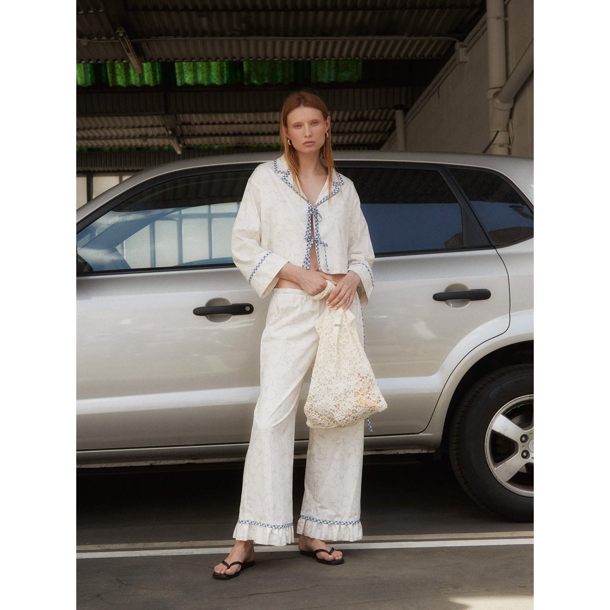 Cosmopolitan White Cropped Slow-printet skjorte