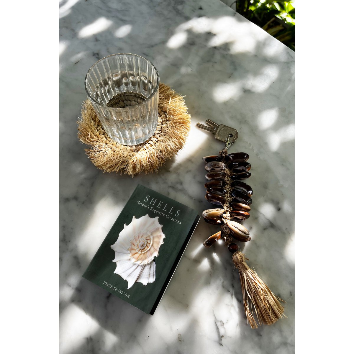 The Raffia Fishbone Keychain - Natural Black