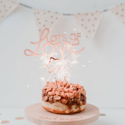 Cake Topper Lots of Love (VE = 8 Stk)