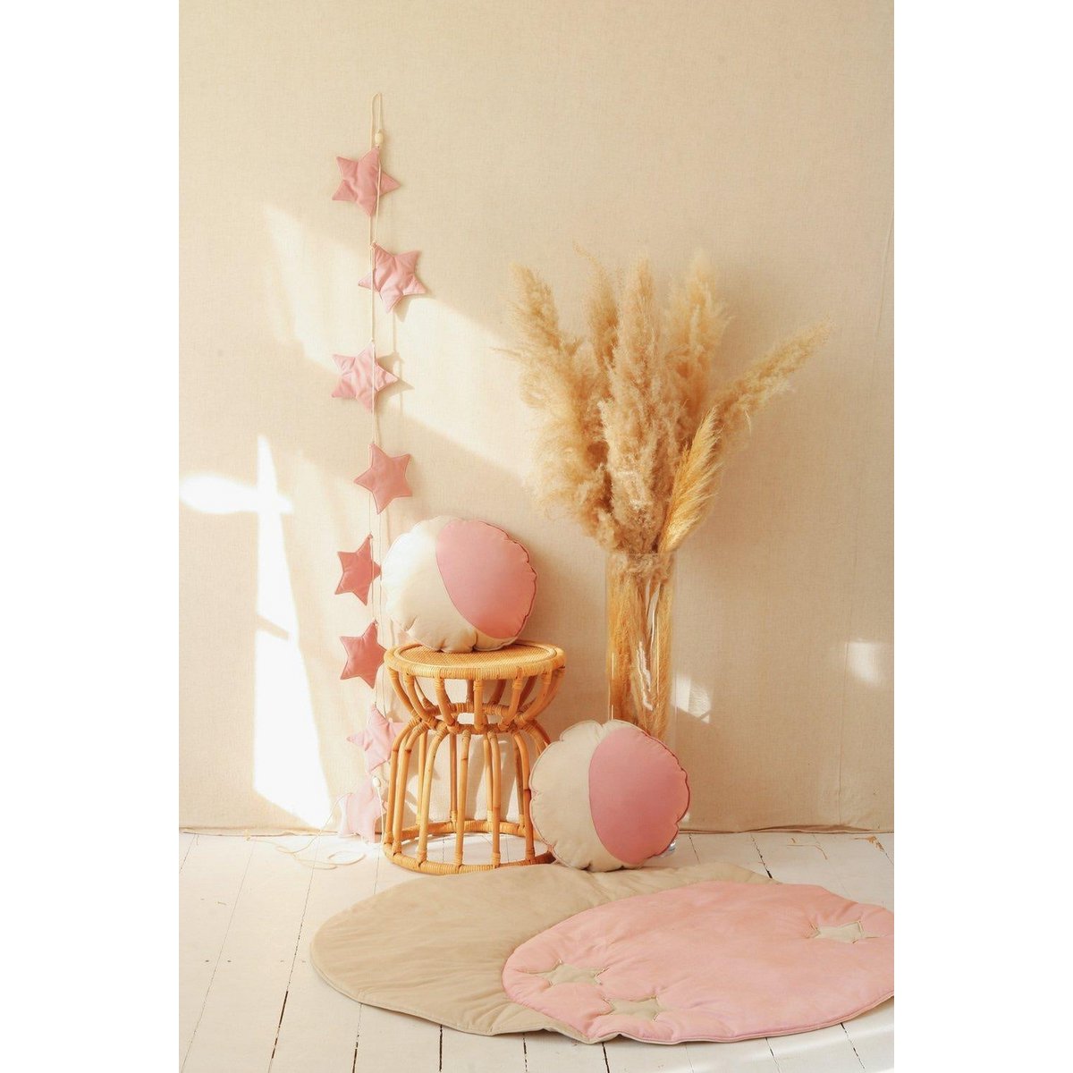 Guirlande en velours « Soft Pink Dust » avec étoiles