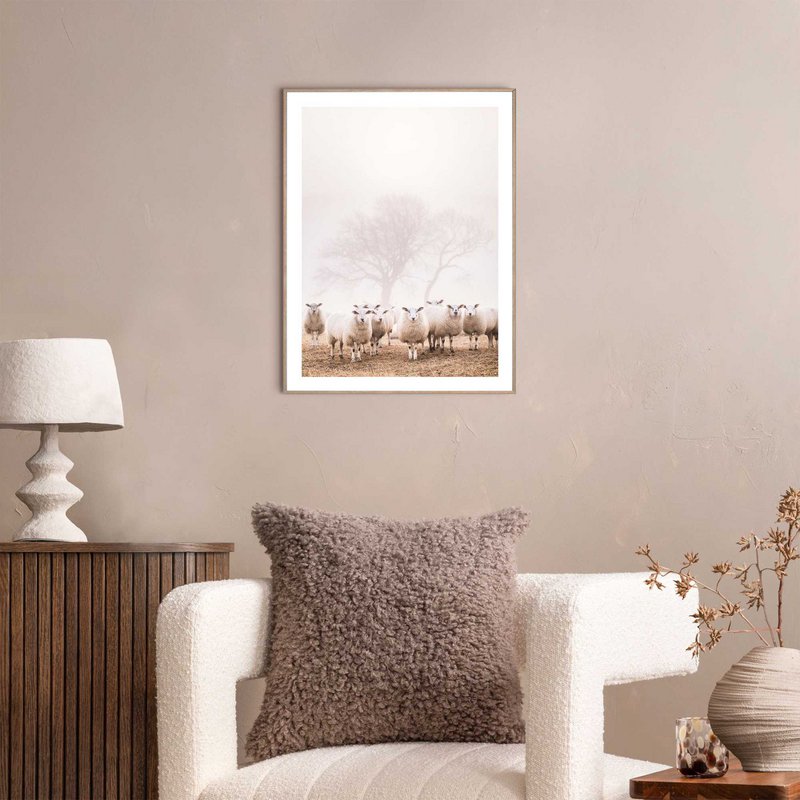 Gerahmtes Bild Slim Frame Schafe im Nebel 40x30