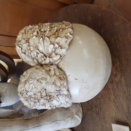 Décoration funéraire, céramique, boule, D= environ 18 cm, boule en céramique, ailes attachées, unique, décoration antigel, travail manuel, cadeau, décoration funéraire