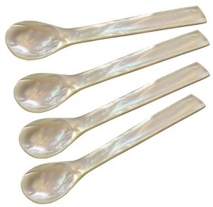 EDZARD set van 4 paarlemoeren lepels kaviaarlepels eierlepels, rechte hoeken, lengte 12 cm