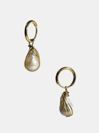 Teardrop Pearl Earrings