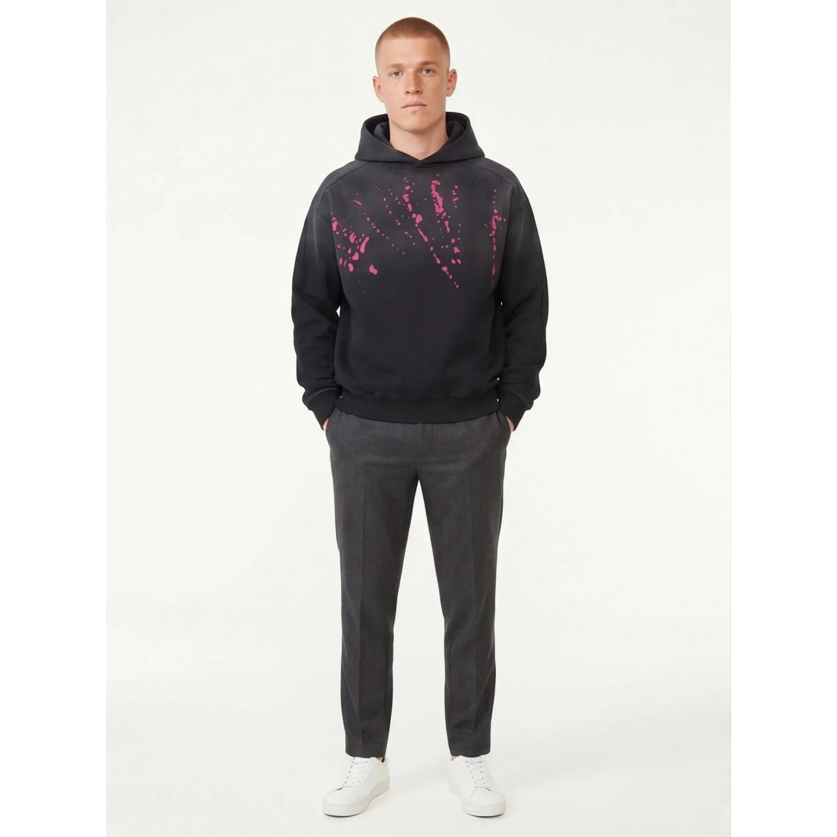 Urban-Chic Hoodie – from Ultra-Soft Material for a Strong Presence