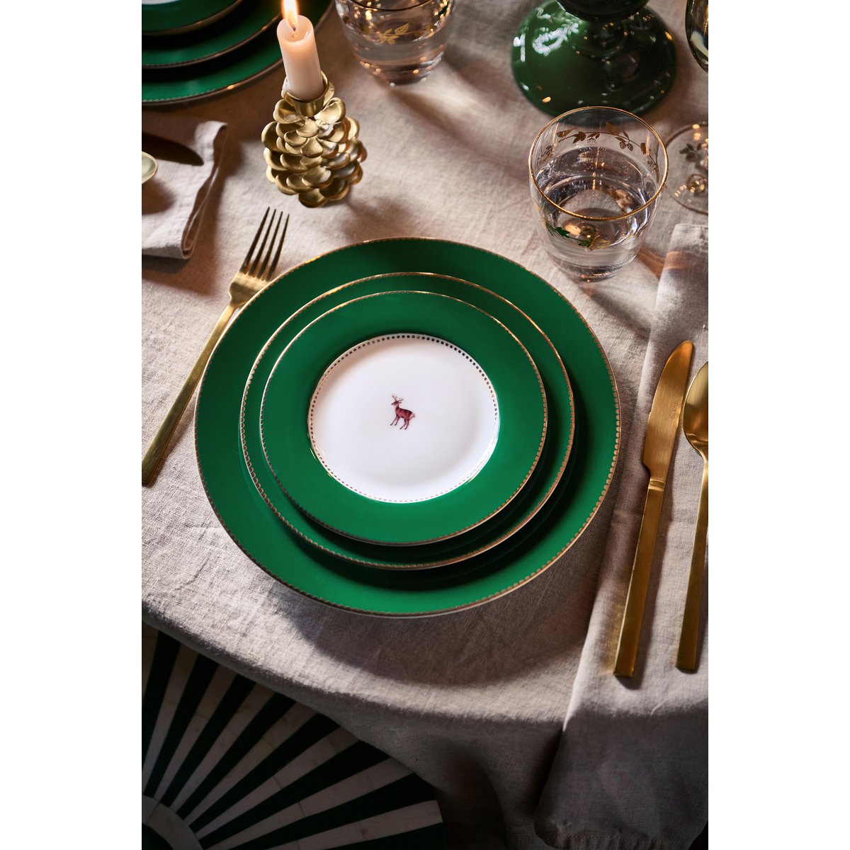 Plate Love Birds Deer Dark Green 17cm