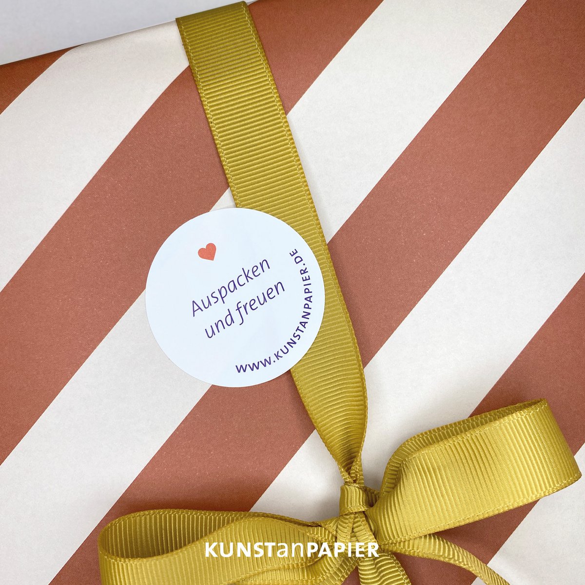 Geschenkpapier Streifen Cloe