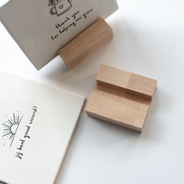 Wooden holder for tile