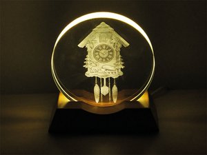 Tischlampe Kuckucksuhr aus Glas 8,5x4x9cm, mit LED