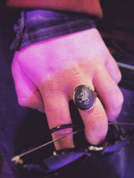 Anello con sigillo con cammeo drago
