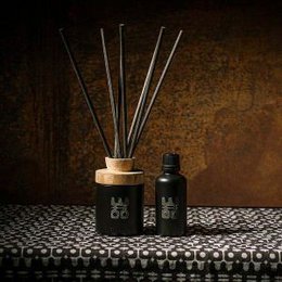 WOO Reed-Diffusor | Upcycled Wodka-Flasche | Schwarz | 50 ml