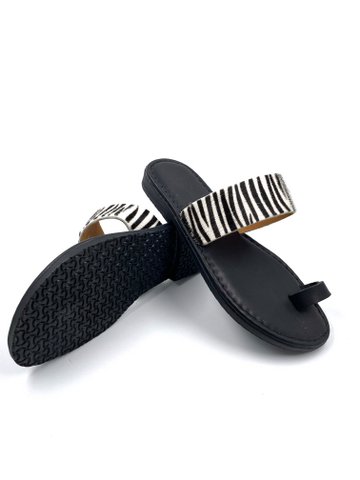 Zebra lederen damessandalen, platte zwart-witte sandalen van echt leer, handgemaakte Griekse leren sandalen voor dames, handgemaakte schoenen
