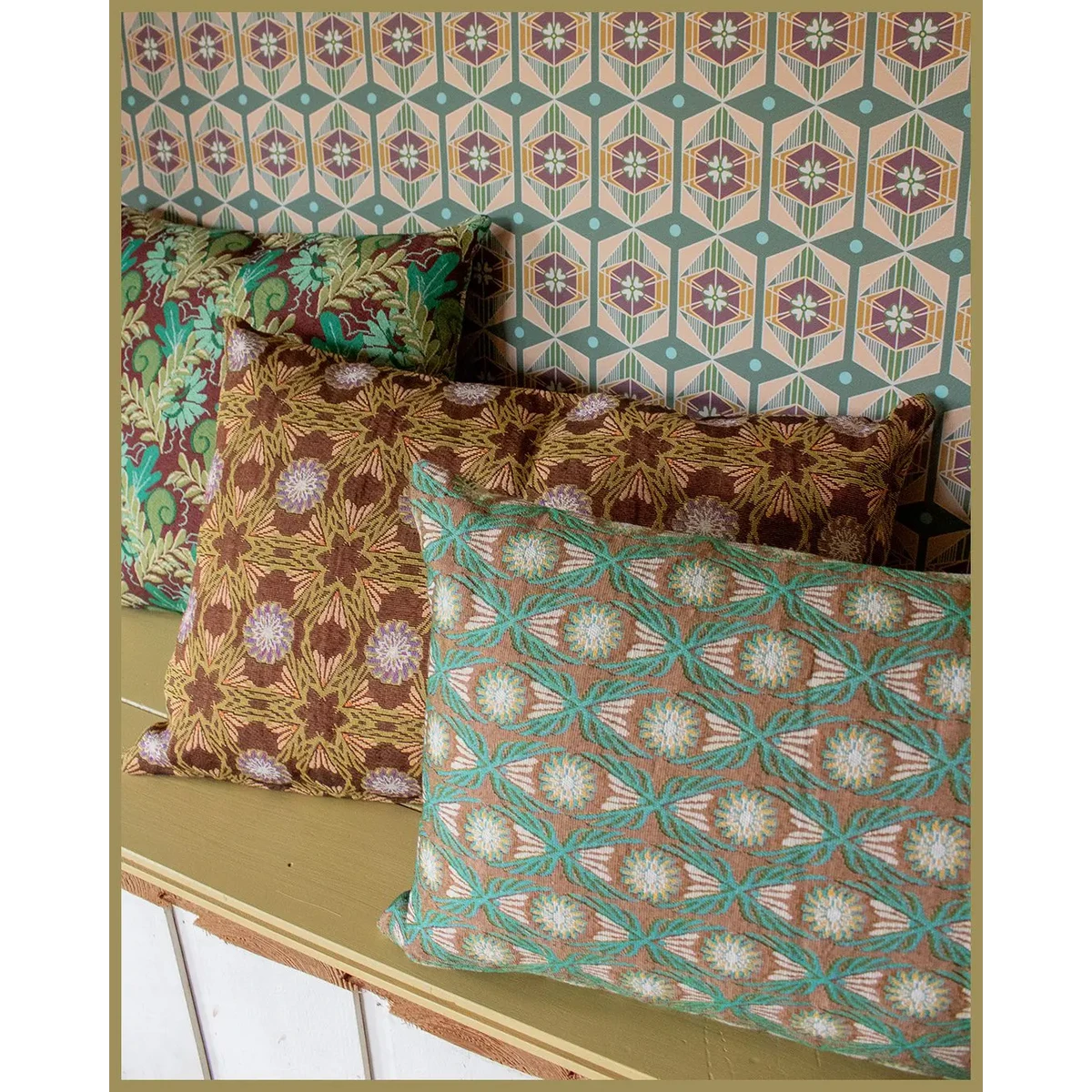 NIN-NIT Nature Classique cushion | 100% woven cotton | decorative cushion with flowers and leaves nature print | green | purple | brown | beige | ocher | blue | turquoise | multicolor | 50x50 cm