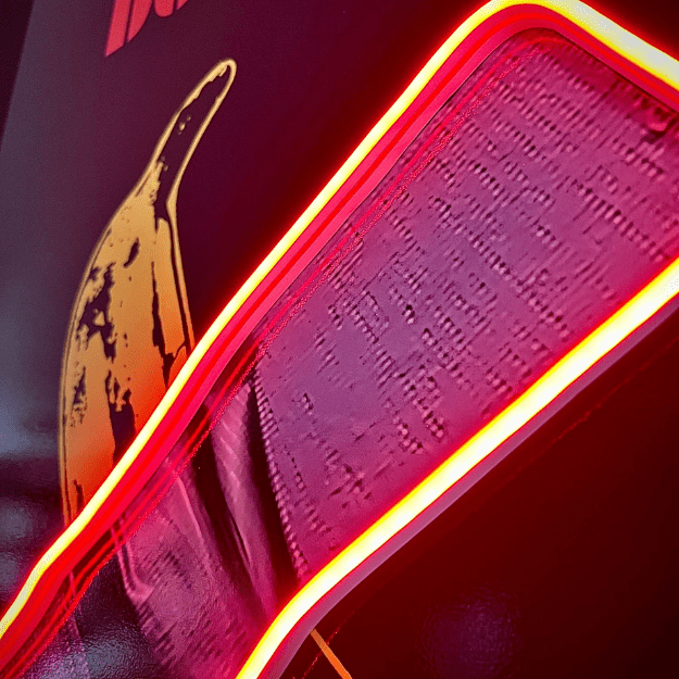 No comas este plátano V.2 | Arte de pared LED