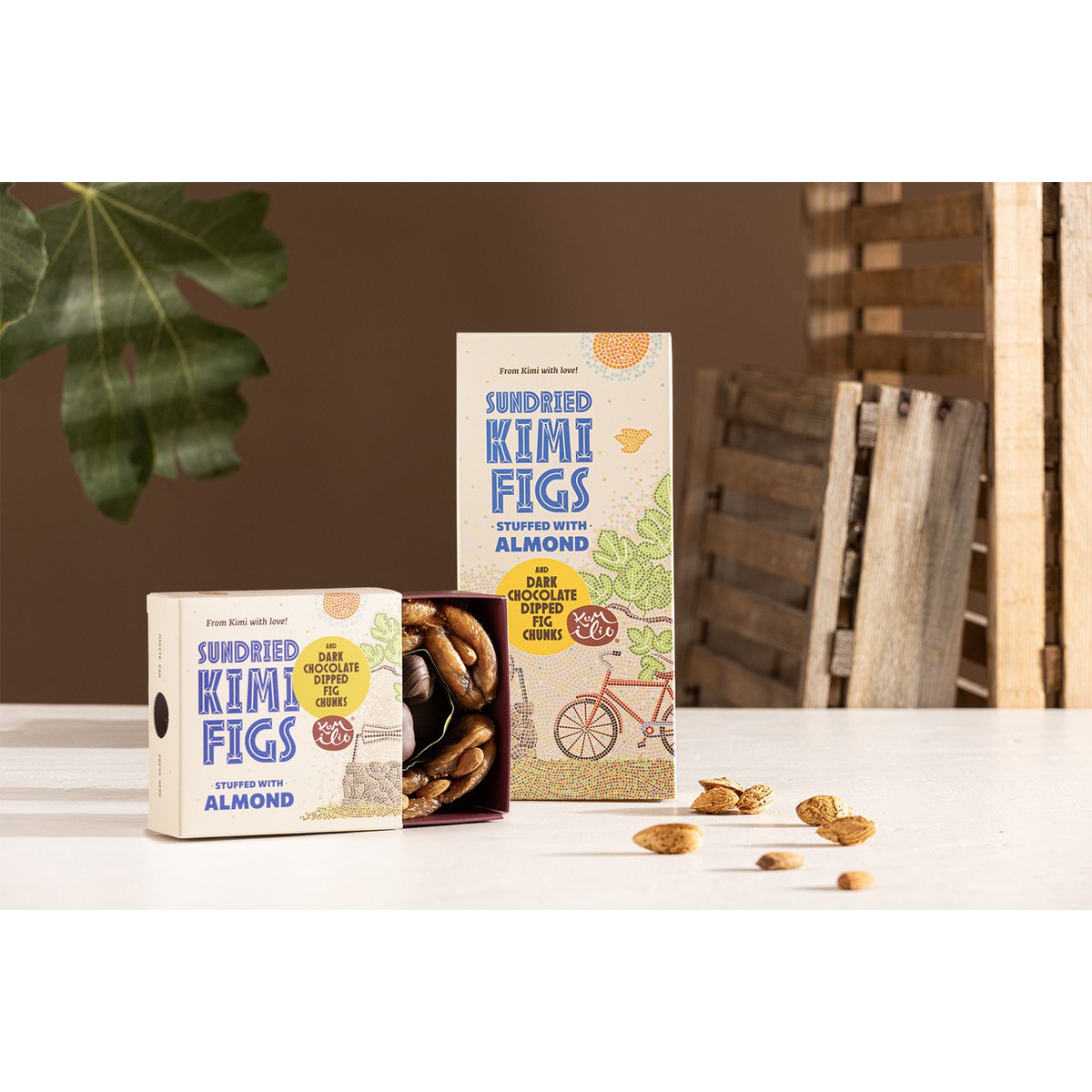 KUMILIO Premium Kími fig GIFT BOX filled with Nuts & dark Chocolate dipped 180g