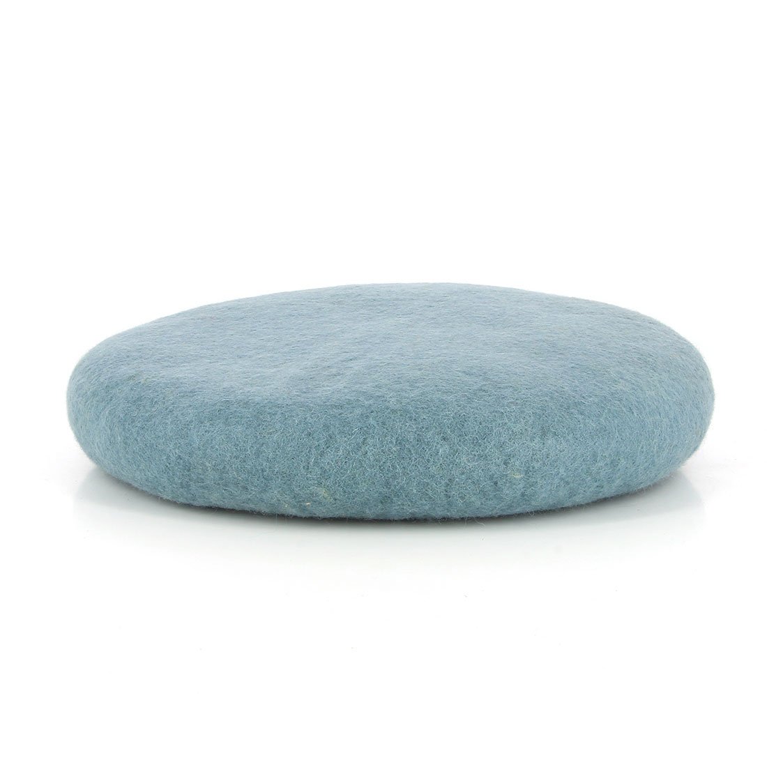 Zitkussen rond lichtblauw gemaakt van vilt, 100% natuurlijk materiaal, 38 cm rond vele kleuren pastel, gevoeld met wol-f long, fair trade en handmatig werk van Nepal