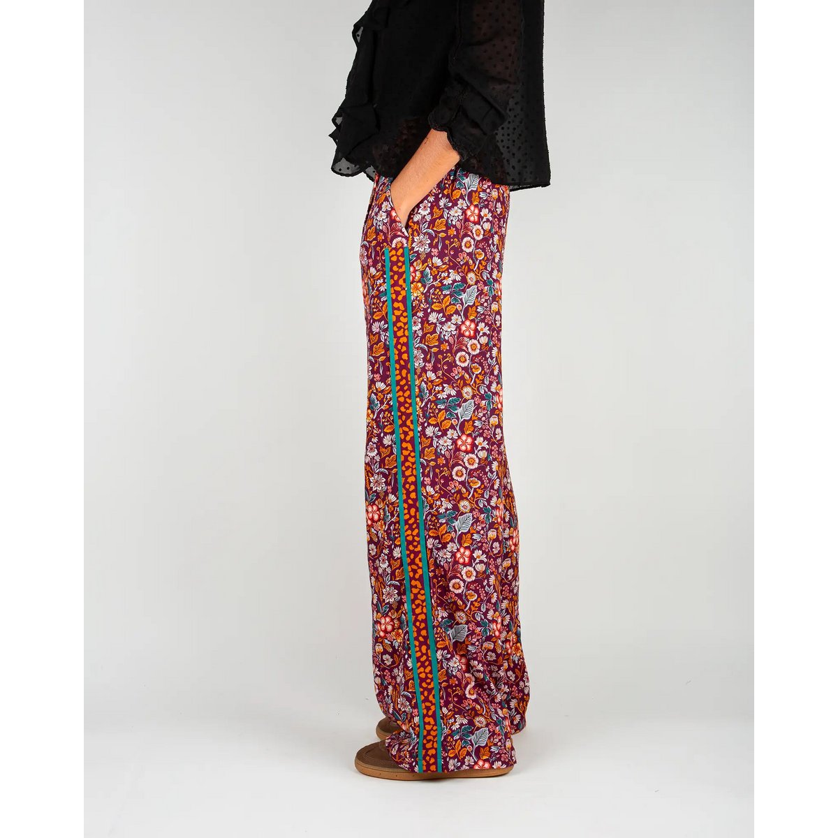 Le pantalon fluide femme imprimé Morris violet