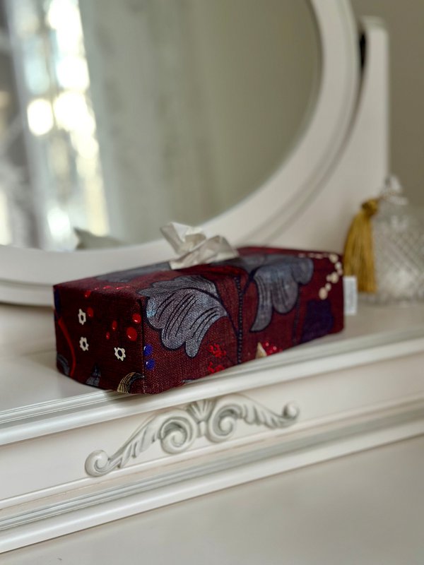 Tissue Box Cover | Rødt Drama