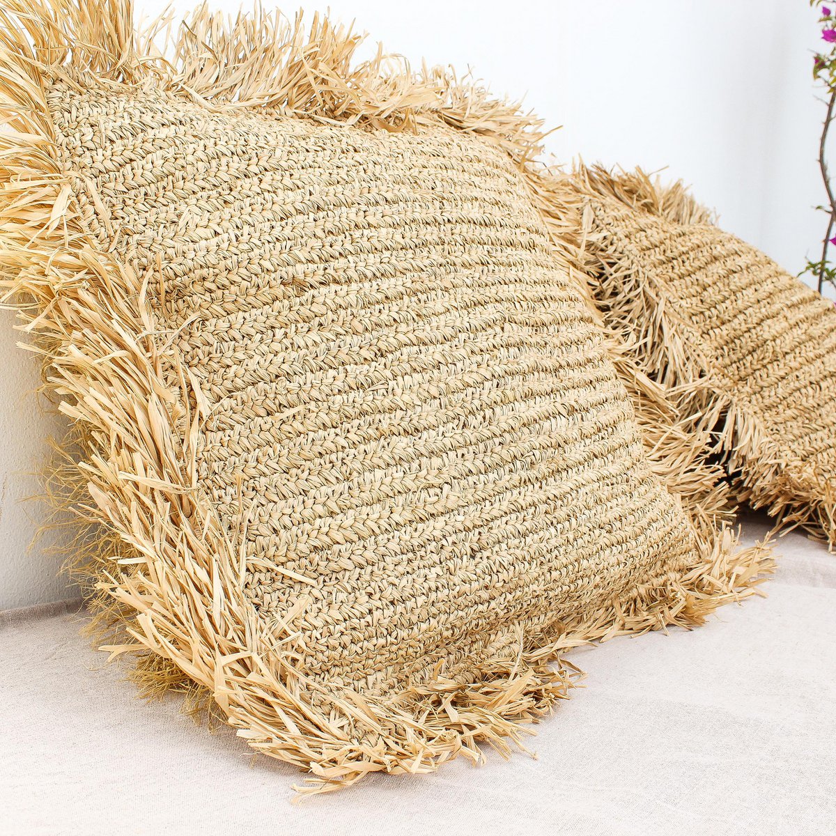 HOUSSE D'OREILLER EN RAPHIA AVEC FRANGES