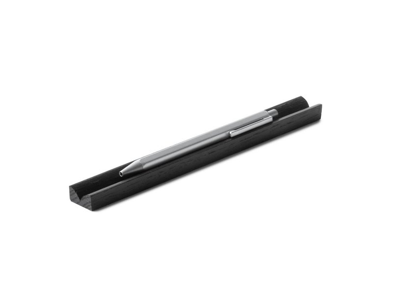 Fin holder