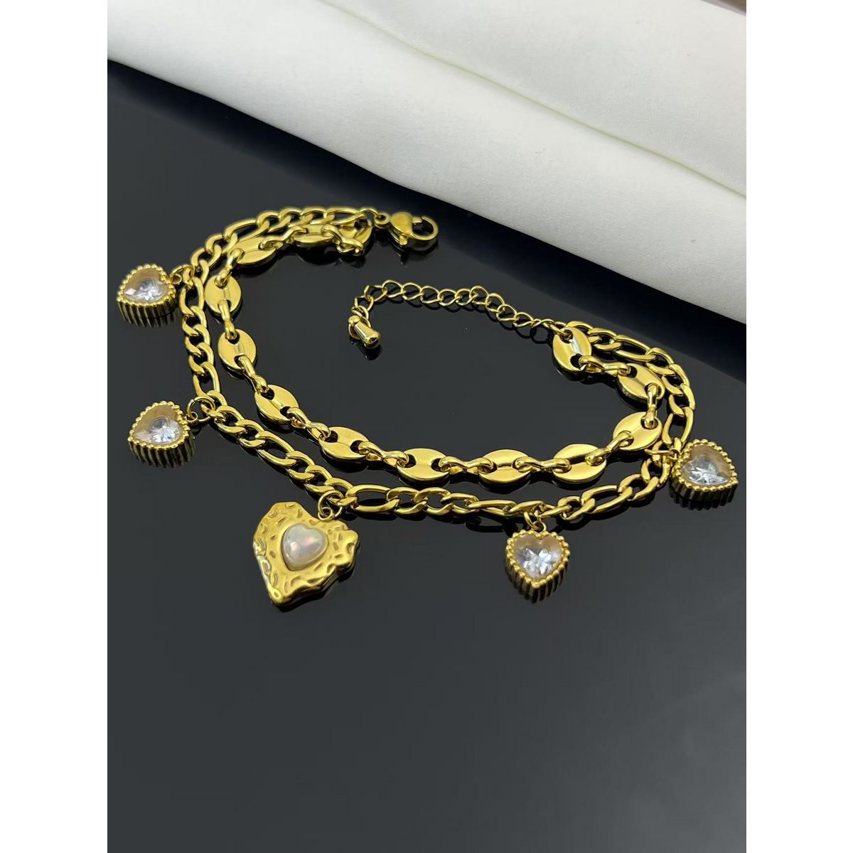 Brazalete de acero inoxidable Corazones