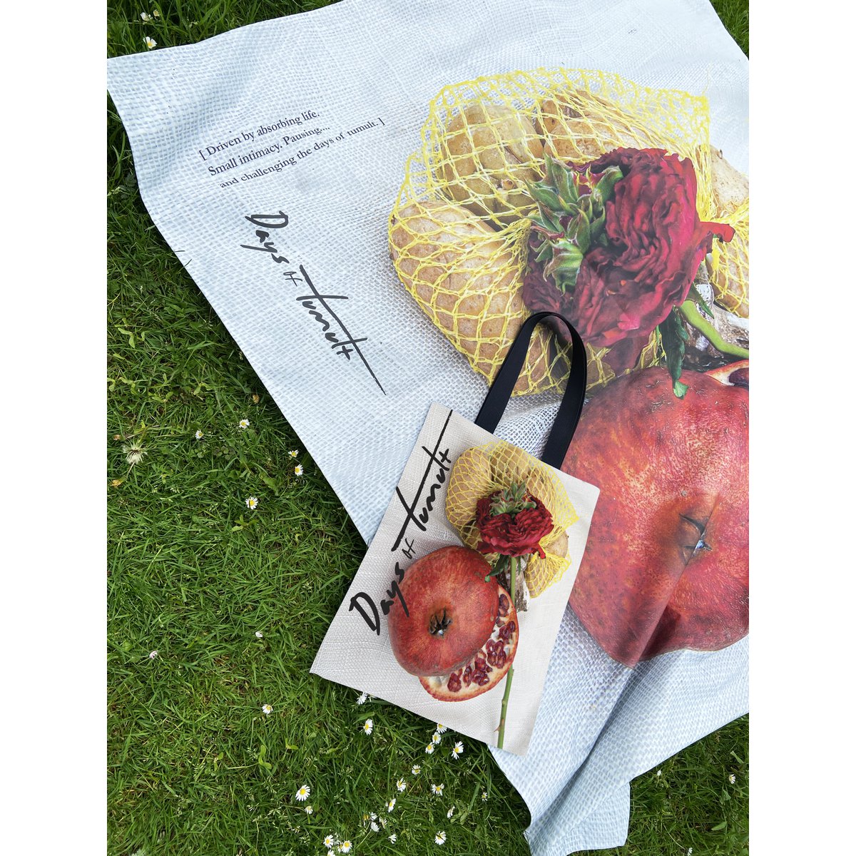 Devoted Passion - 140x180cm picnic plaid + tote bag