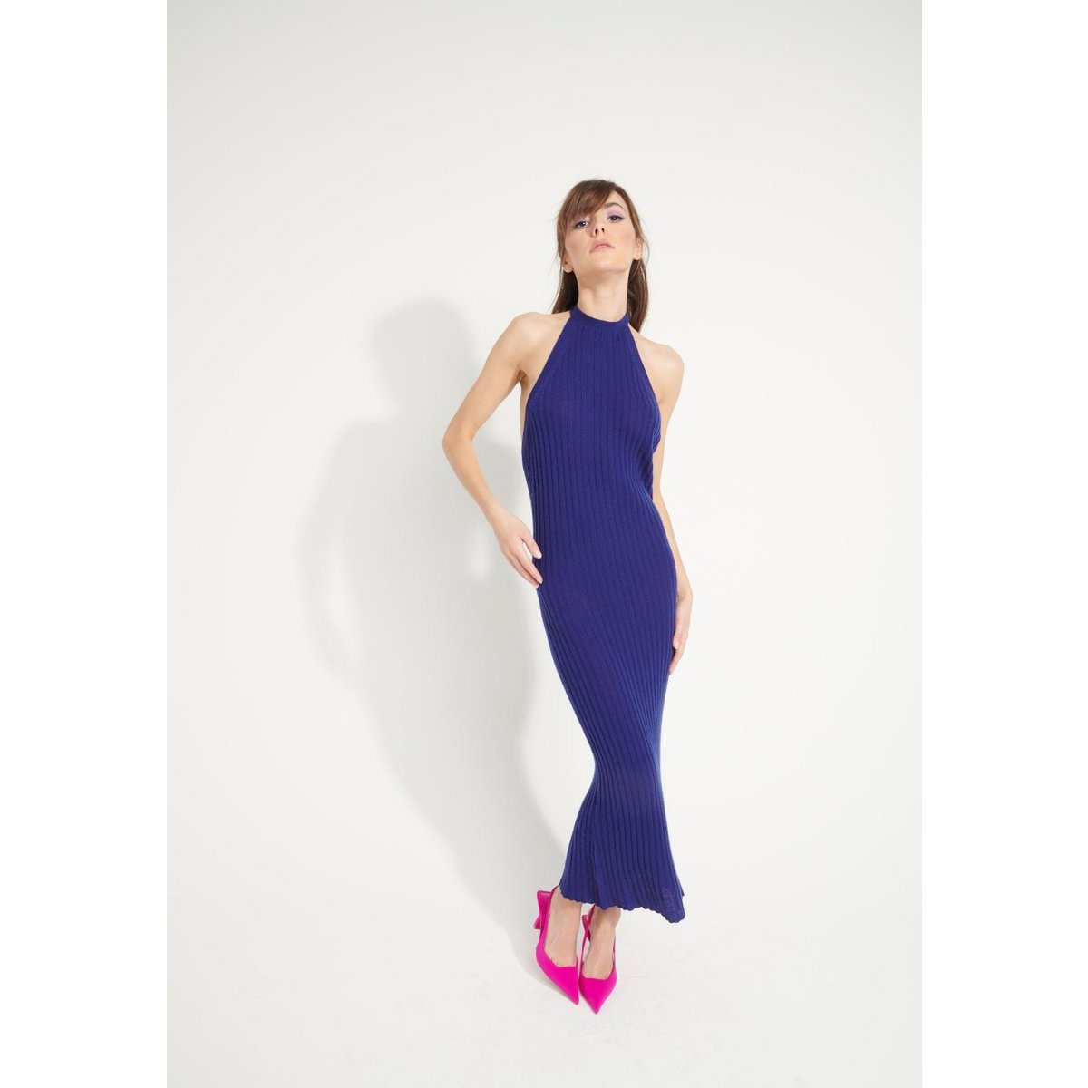AVA 19 Long backless dress in midnight blue ribbed knit cashmere