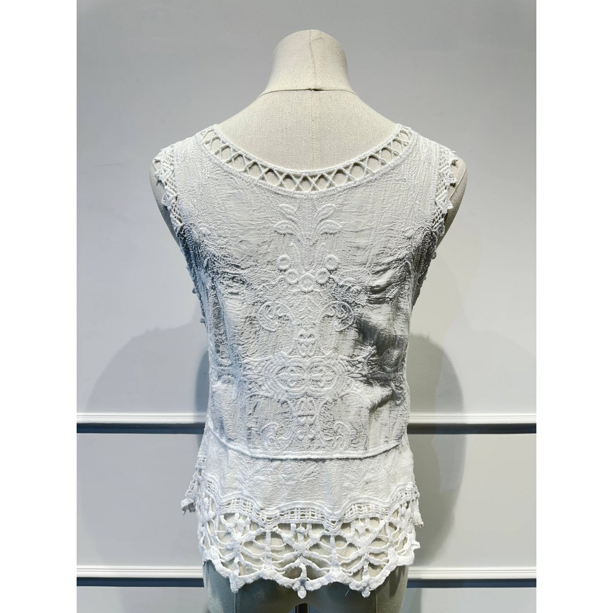 Camiseta sin mangas de encaje bordado - 100% - Made in ITALY