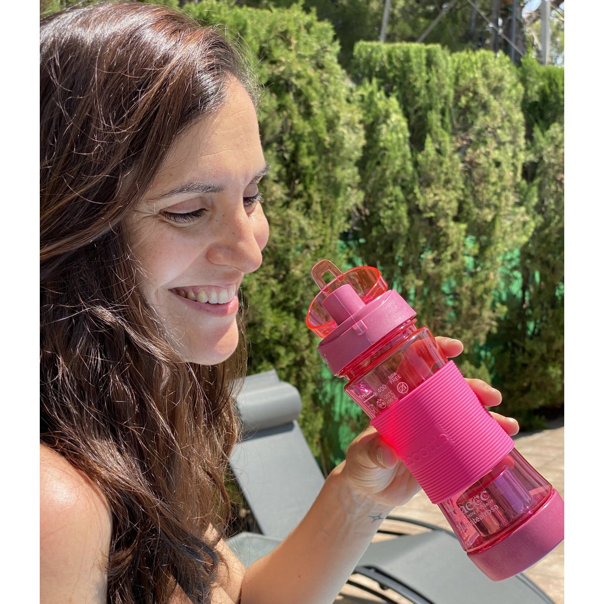 botella · TEA ROSA AECC - Botella sostenible para beber