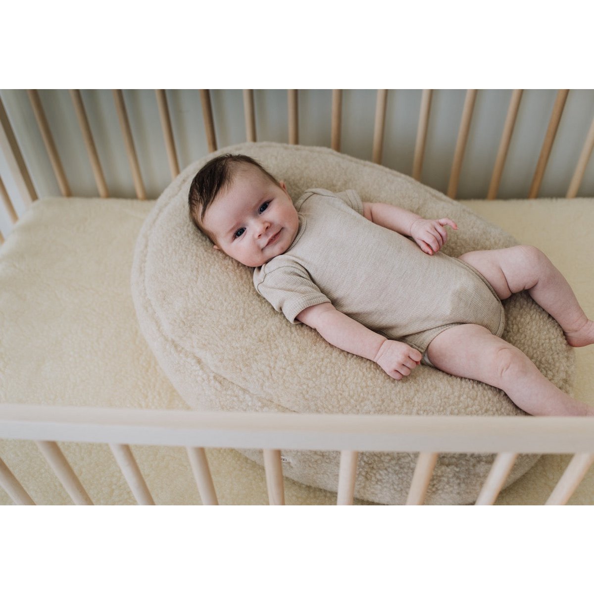 Feeding pillow cover 43x63 - Merino wool