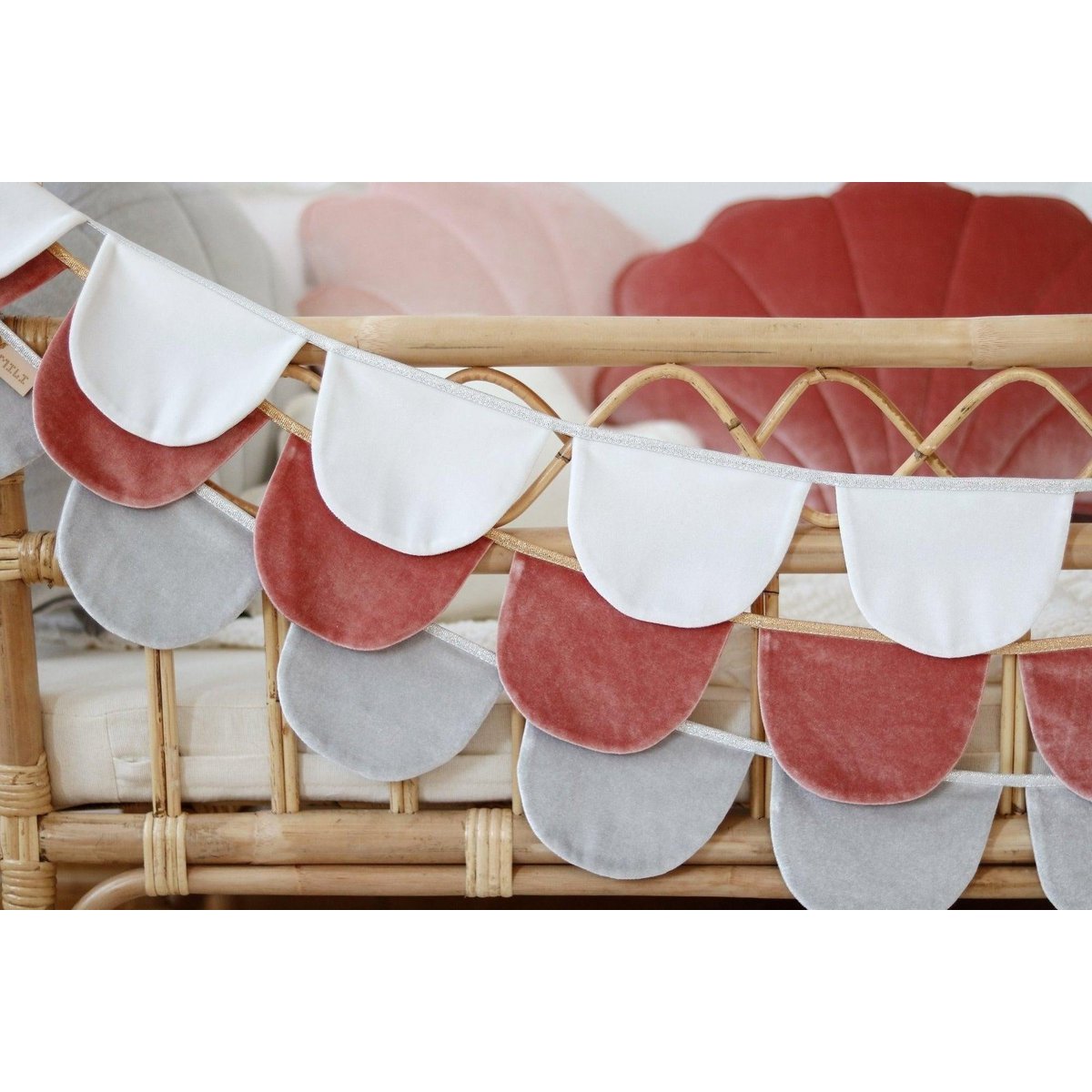 Guirlande Velours « White Pearl » avec Demi Lunes