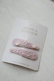 Barrettes à cheveux brodées à la main fleuries + pois rose bébé